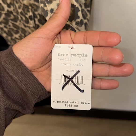 🎉host pick 🥳Free People seize the day leopard denim oversized jacket - Picture 6 of 8